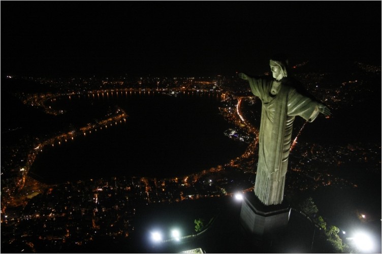 Night View Of The Christ the Redeemer
