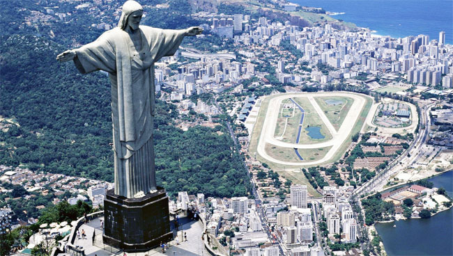 Side View Of Christ The Redeemer