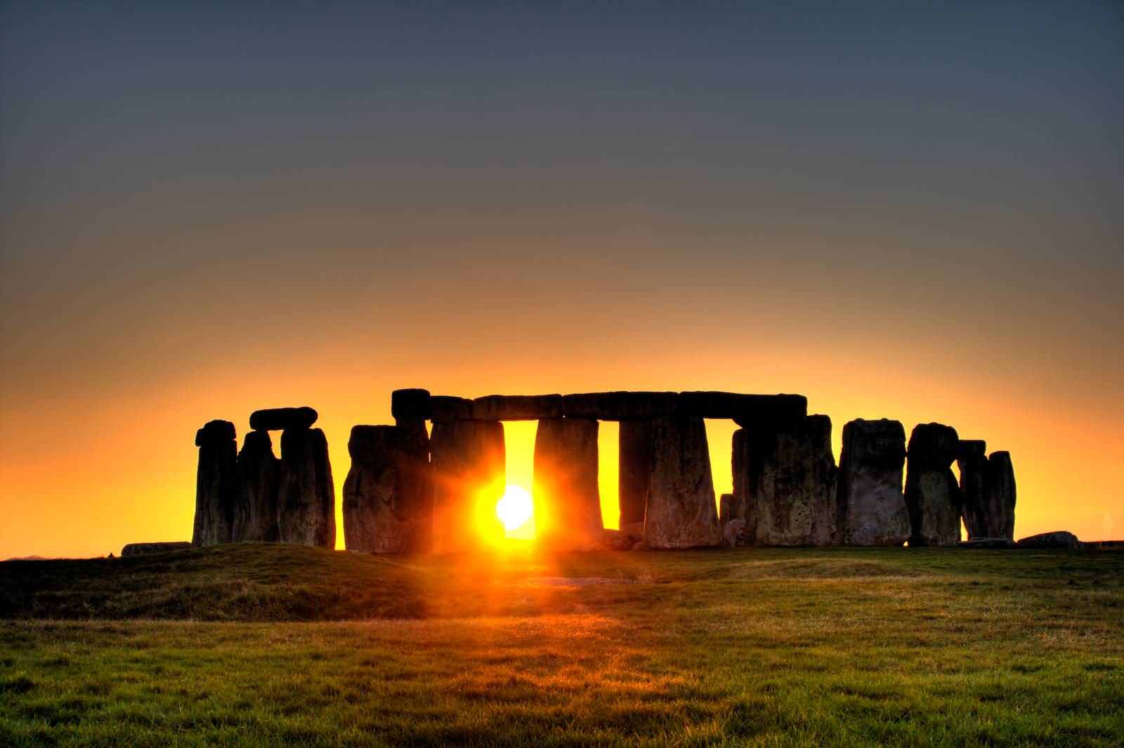 Stonehenge During Sunset Picture