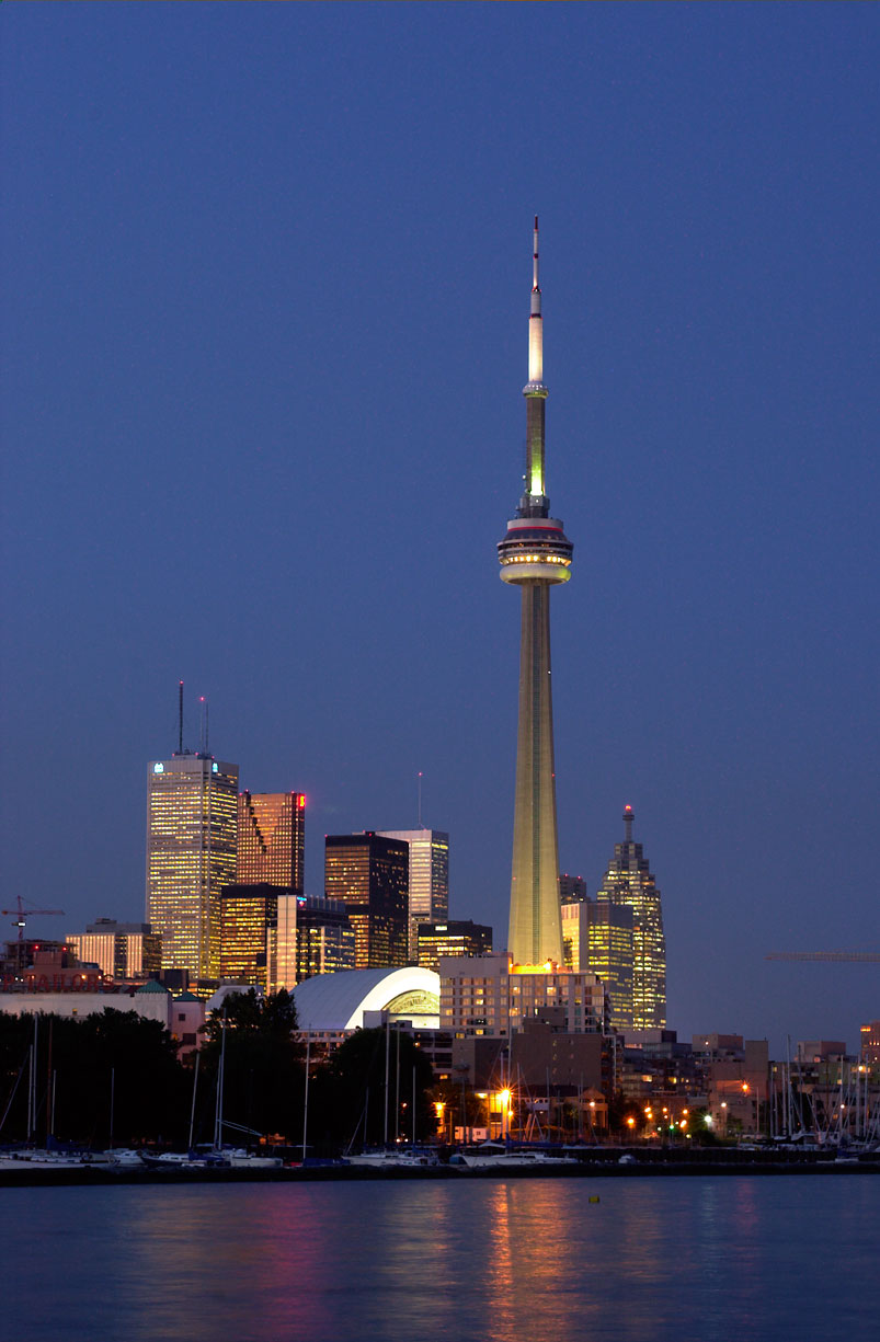 The CN Tower In Toronto At Night