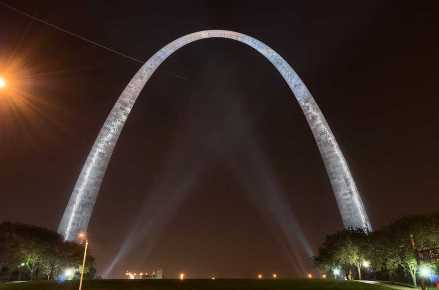 The Gateway Arch In St Louis By Night