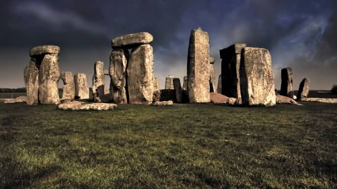 The Stonehenge Monument With Black Clouds Picture