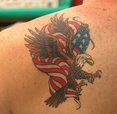 Traditional Patriotic Eagle And US Flag Tattoo On Back Shoulder