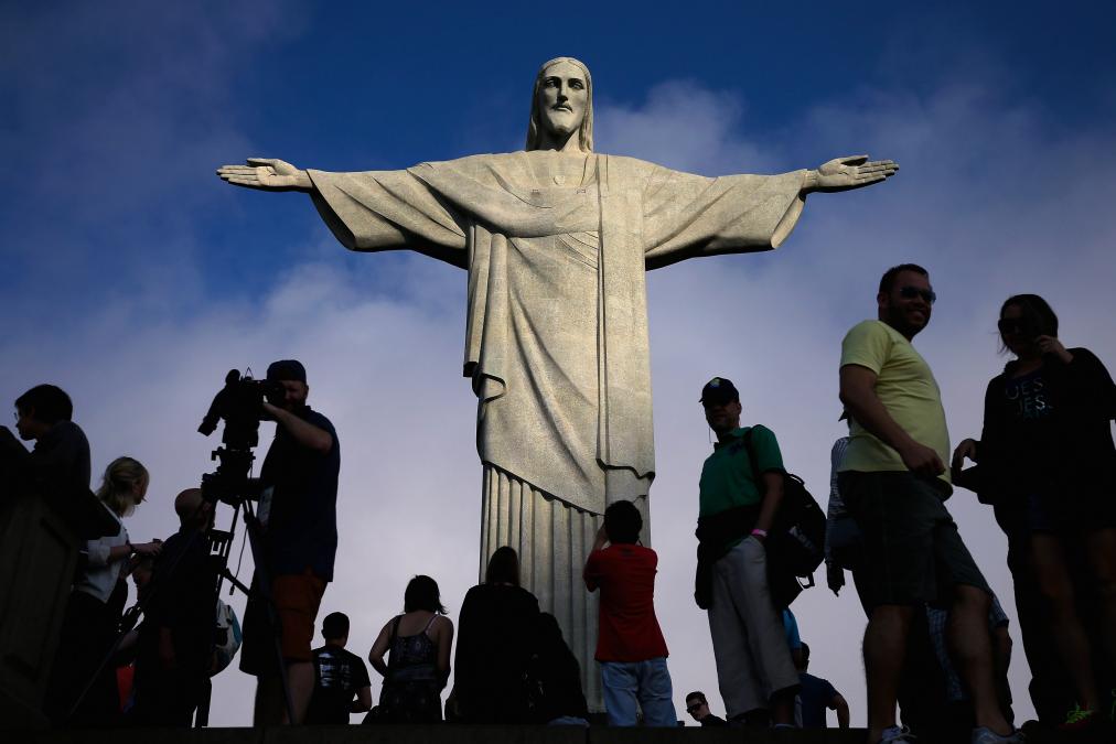 Visitors At The Christ The Redeemer Statue
