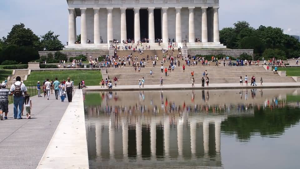 Visitors At The Lincoln Memorial