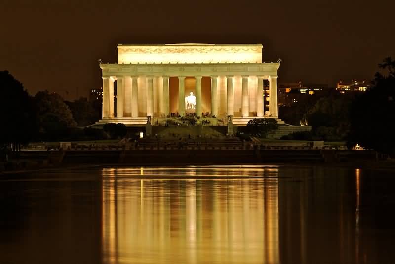 Water Reflection Of Lincoln Memorial In Washington DC, USA