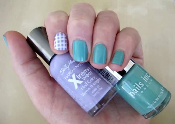 Accent Purple Gingham Nail Art With Green Nails