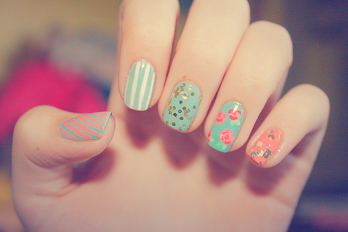 Adorable Spring Flower And Stripes Nail Art