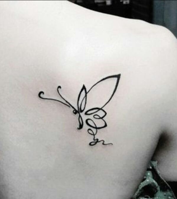 Beautiful Butterfly Tattoo On Right Back Shoulder