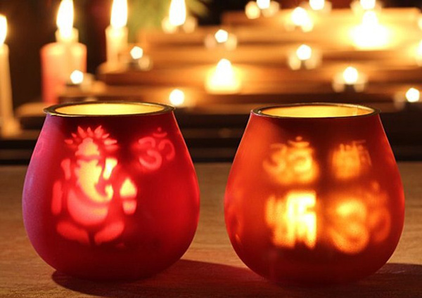 Beautiful Diyas For Diwali Decoration