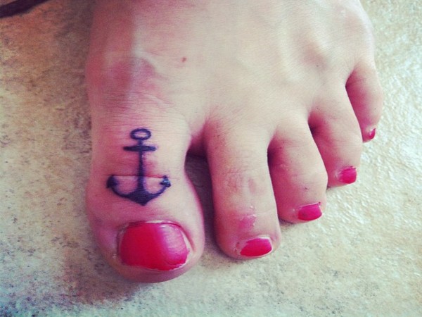Big Toe Anchor Tattoo For Girls