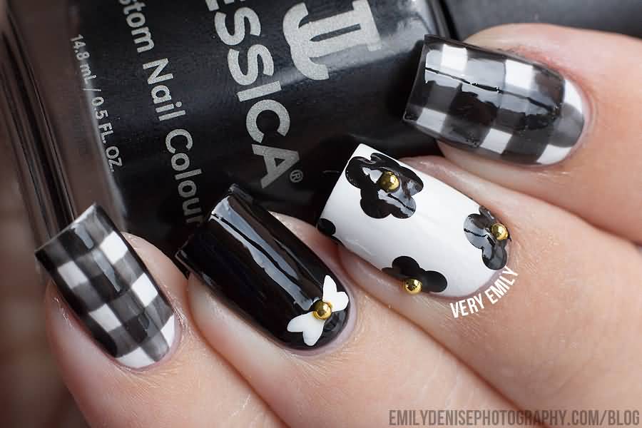 Black And White Gingham Nail Art With Gold Studs Flower Nail Art