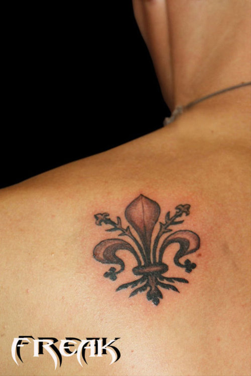 Cool Small Fleur De Lis Tattoo On Back Shoulder