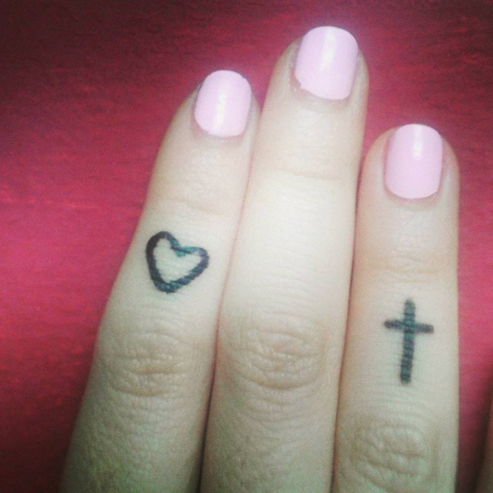 Cross And Heart Tattoo On Fingers