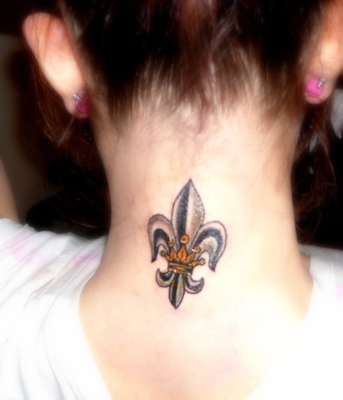 Crown With Fleur De Lis Tattoo On Girl Nape