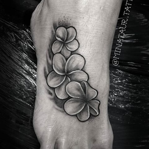 Cute Black And White Flowers Tattoo On Foot