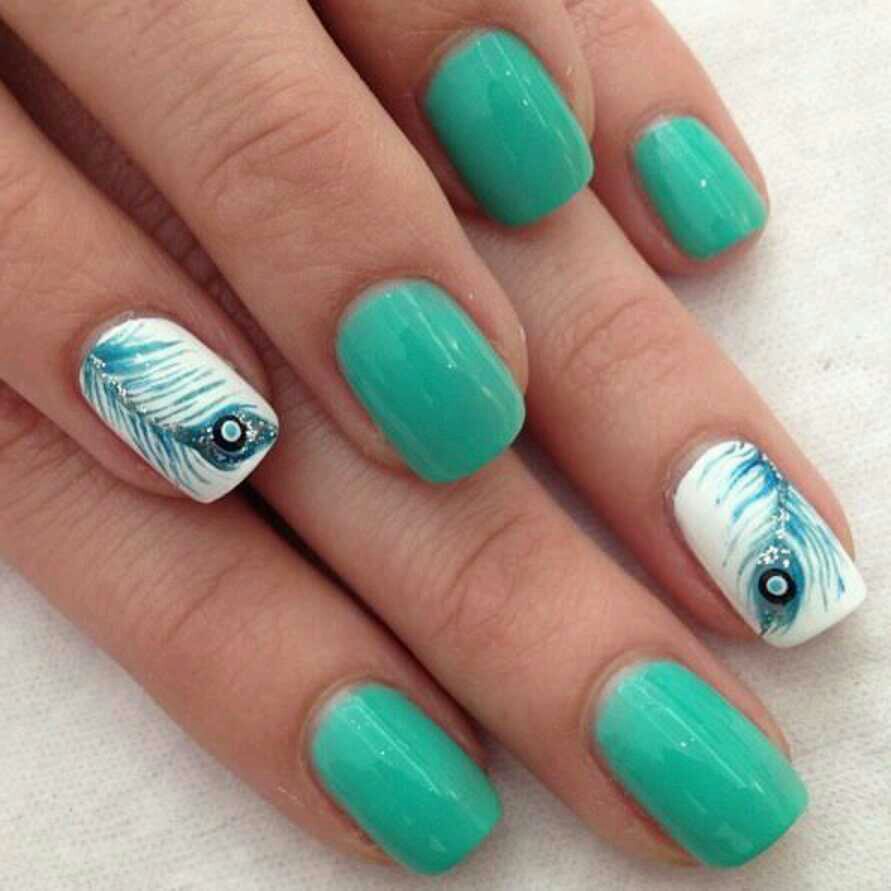 Green Gel And Feather Design Nail Art