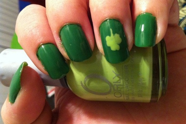 Green Shamrock Leaf Gel Saint Patrick's Day Nail Art Design