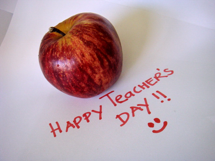 Happy Teachers Day 2016 Apple Picture