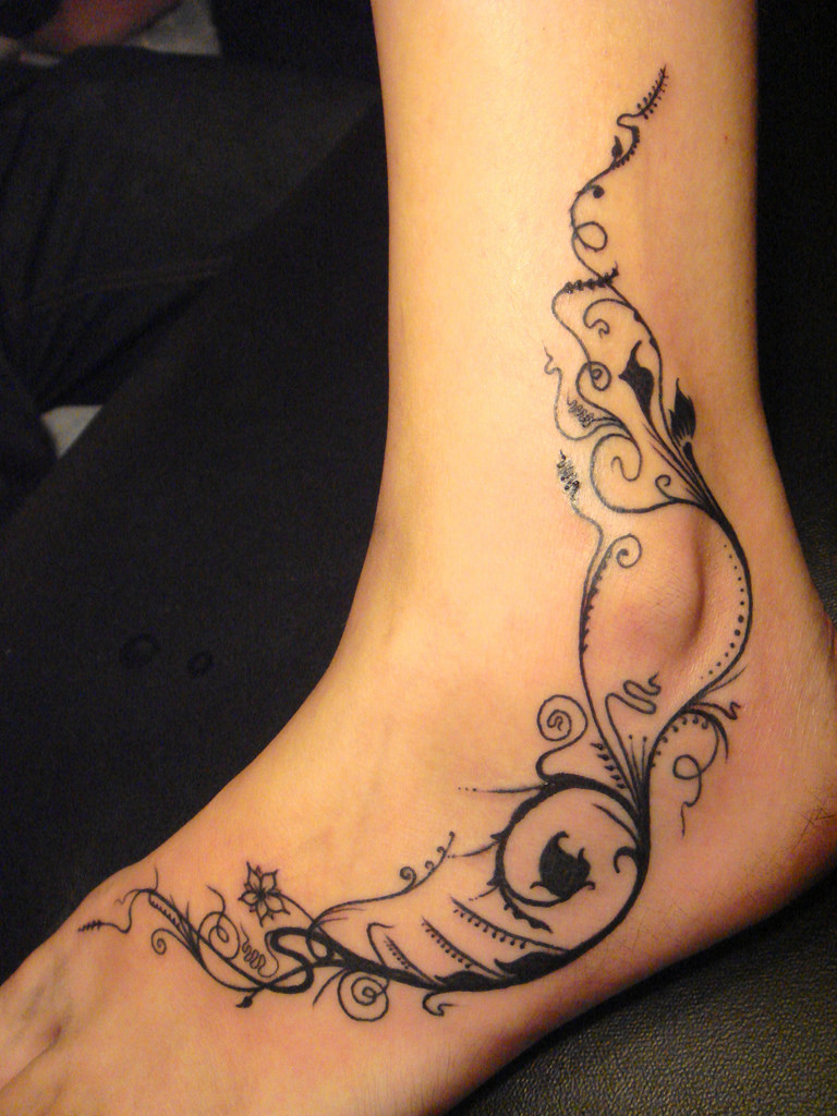 Ivy Vine Tattoo On Foot And Ankle