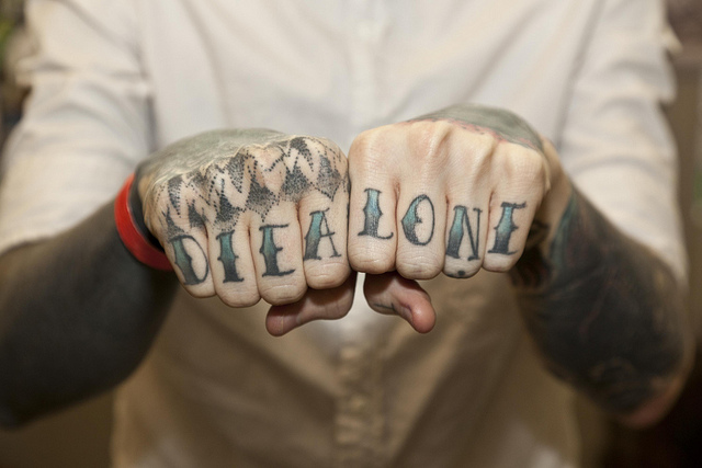 Knuckle Die Alone Tattoo Ideas For Men
