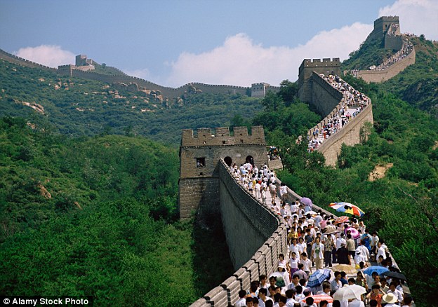 Large Number Of Tourists At The Great Wall Of China