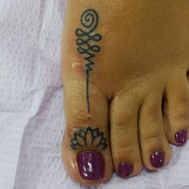 Lotus Toe Tattoo For Girls By Jon Taylor