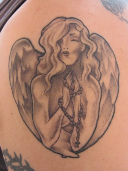 Lovely Angel With Rosary Tattoo On Man Shoulder