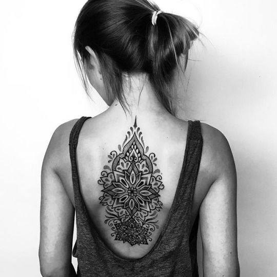 Lovely Mandala Tattoo On Girl Upper Back