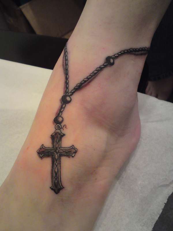 Nice 3D Rosary Cross Tattoo On Foot
