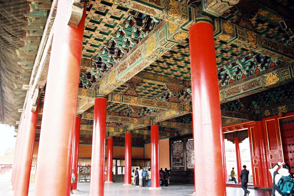 Pillars Inside The Forbidden City Temple