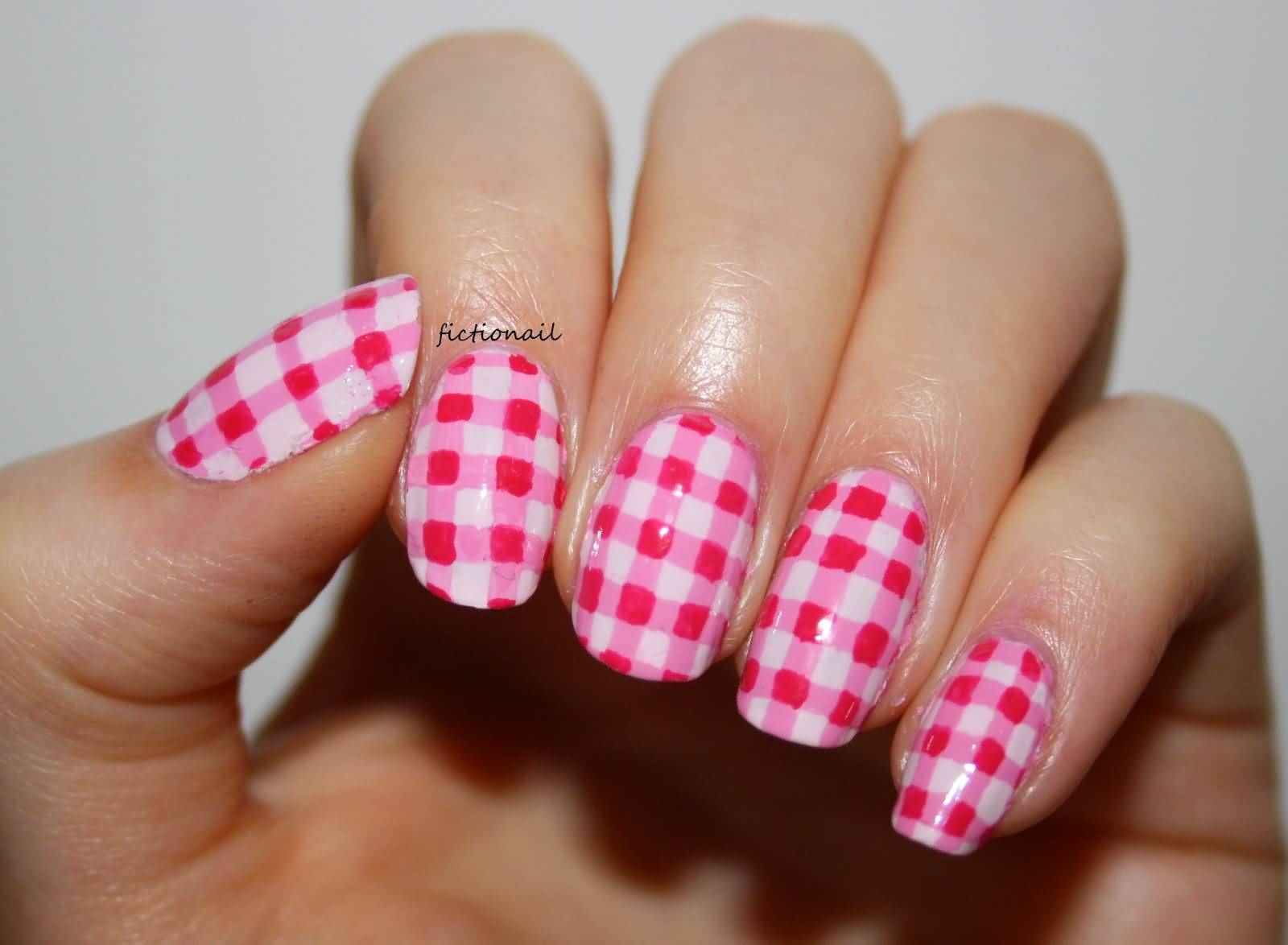 Pink Simple Gingham Nail Art Design