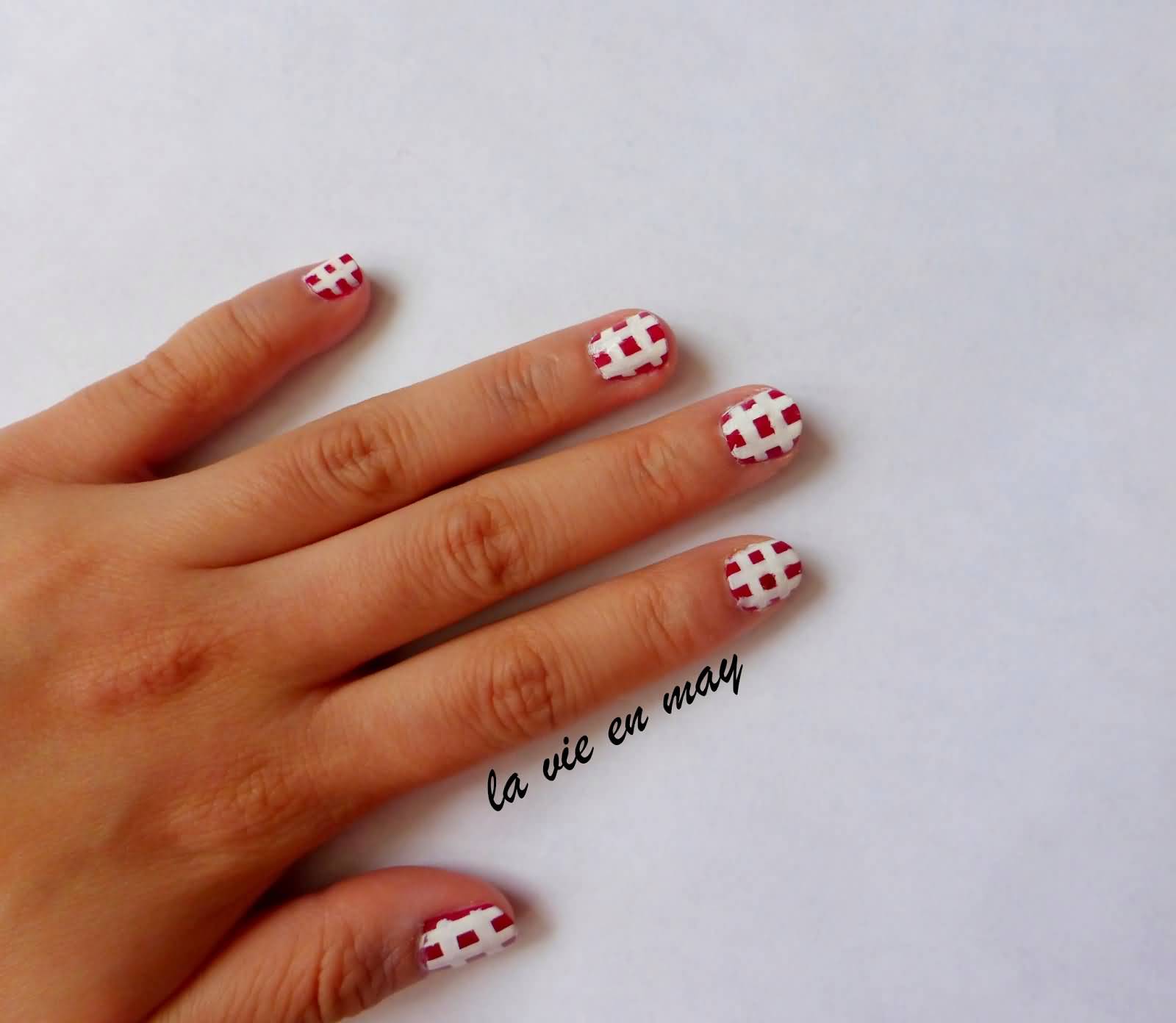 Red And White Gingham Nail Art For Short Nails