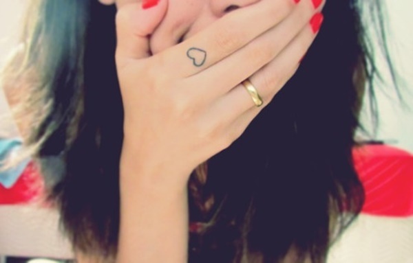 Right Finger Outline Heart Tattoo