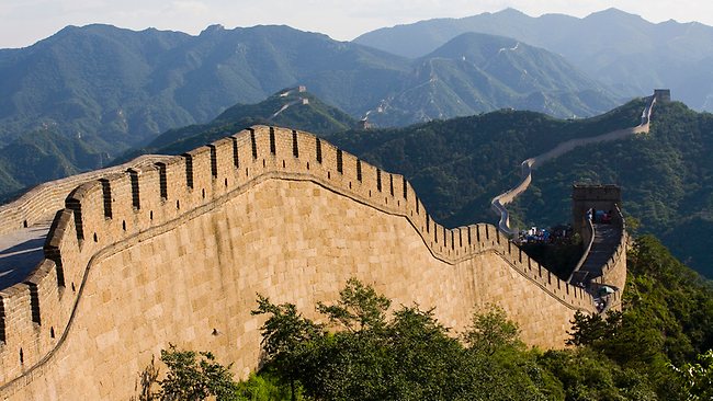 Side View Of Great Wall Of China