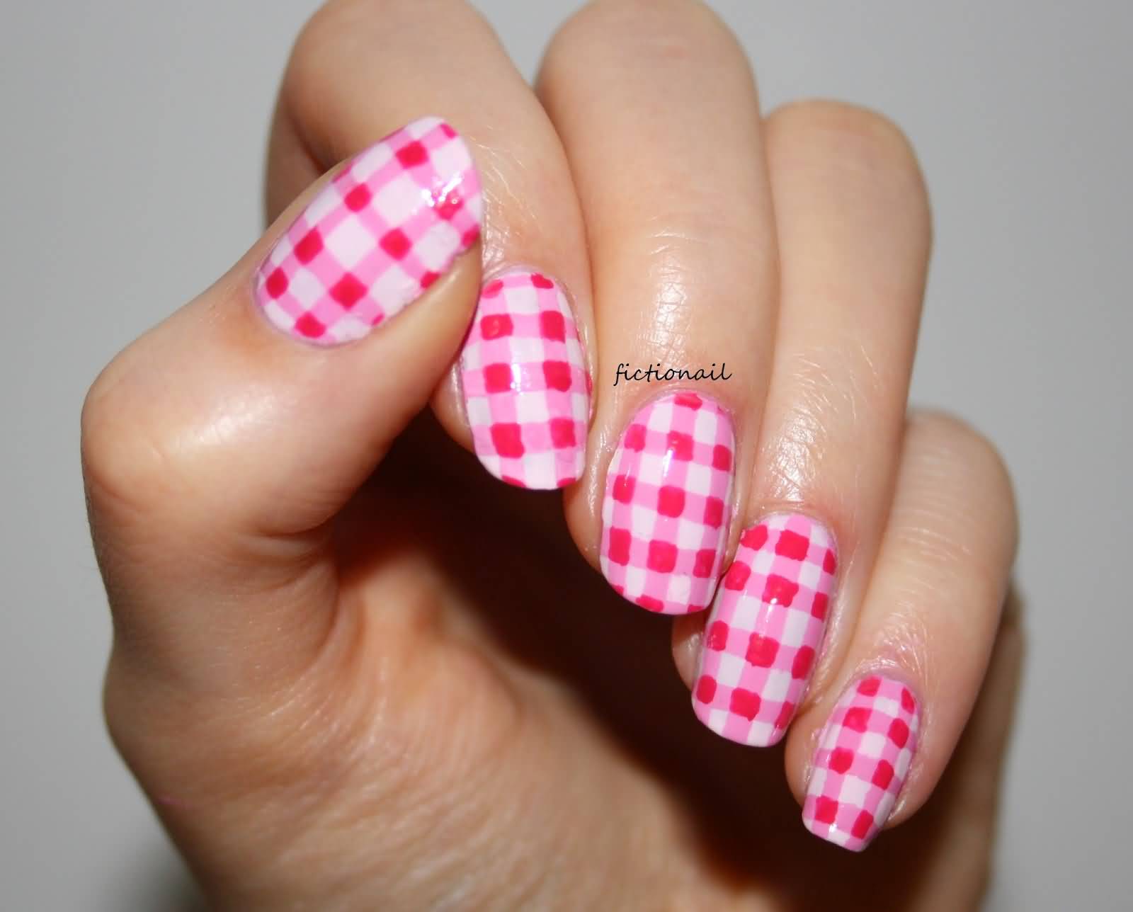 Simple Pink Gingham Nail Art Design