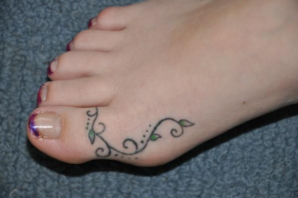 Small Vine Tattoo On Foot Toe