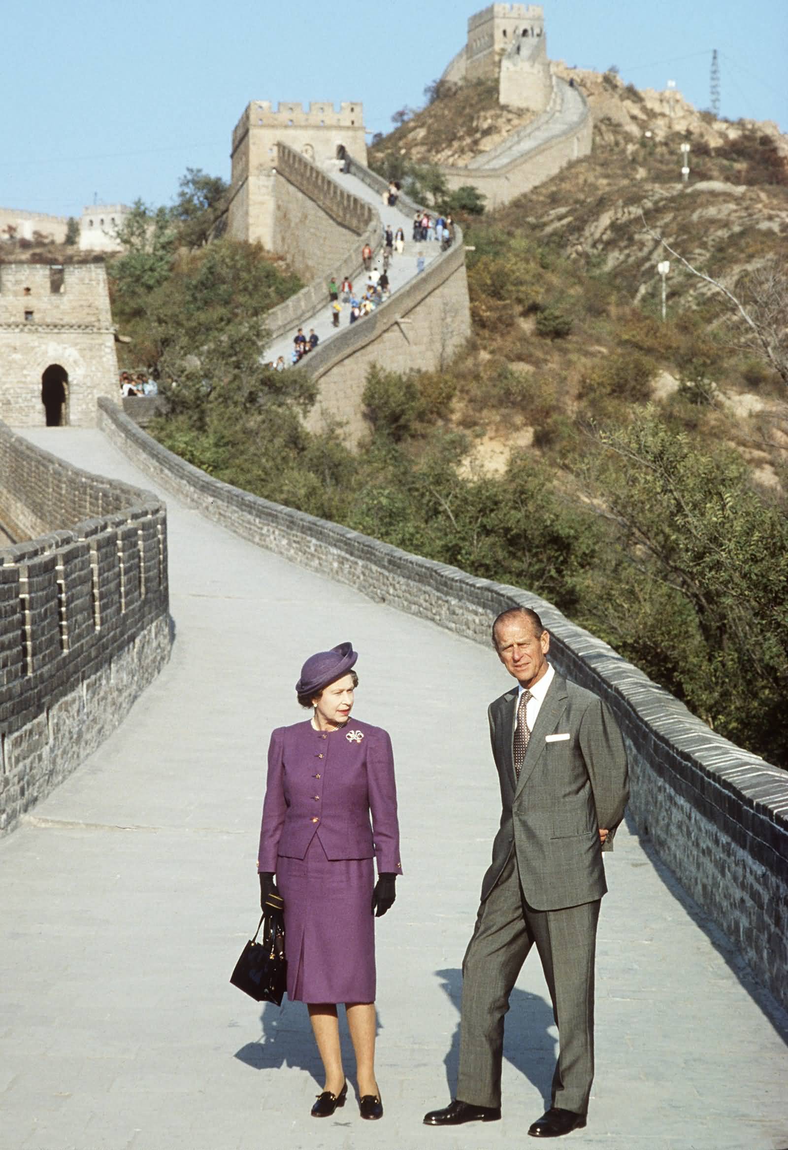 The Royal Couple Stood On The Great Wall Of China