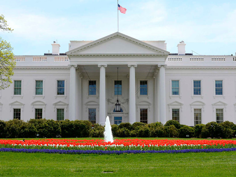 The White House With North Lawn View