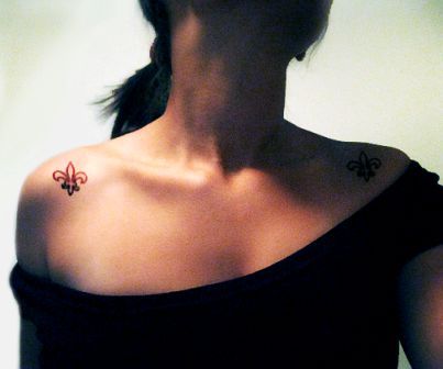 Tiny Fleur De Lis Tattoo For Girls