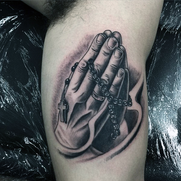 Wonderful Praying Hands With Rosary Beads Tattoo