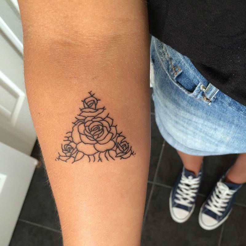 Black Outline Roses In Triangle Tattoo On Right Forearm