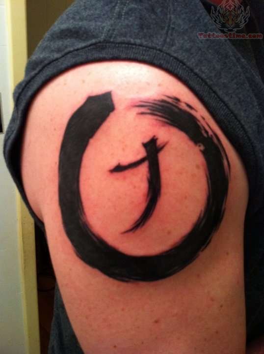 Black Zen Circle Tattoo On Right Shoulder
