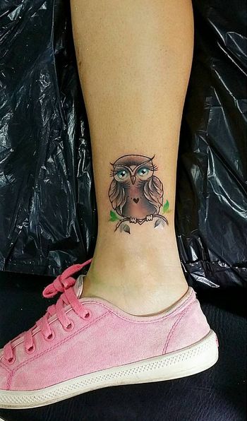 Girl Have Cute Baby Owl Tattoo On Leg