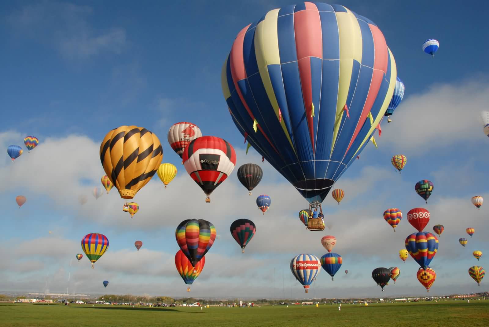 Hot Air Balloons Rides At The Albuquerque Balloon Festival