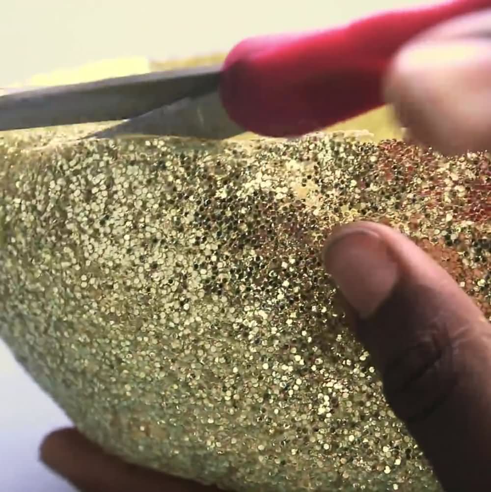 Make Amazing Glitter Bowl At Home (6)
