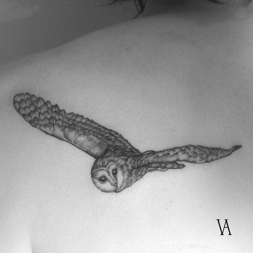 Nice Flying Owl Tattoo On Back Shoulder
