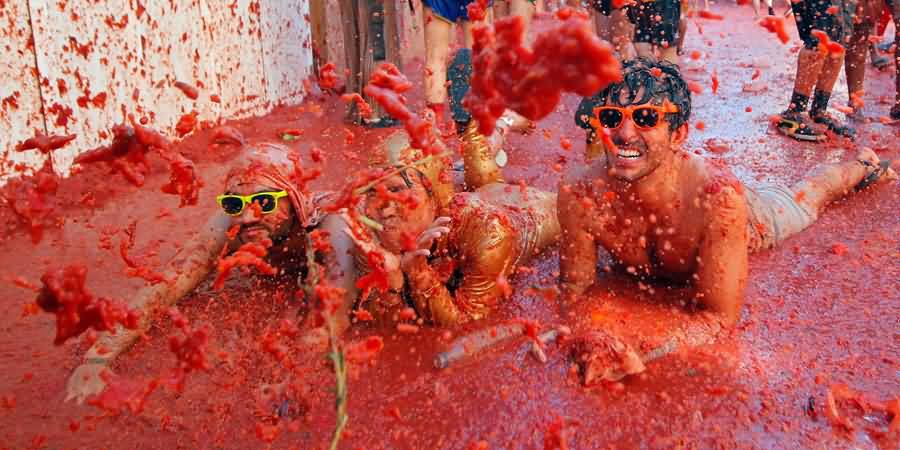 People Of Spain Enjoying La Tomatina Festival