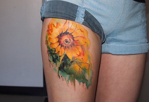 Realistic Sunflower Tattoo On Right Thigh