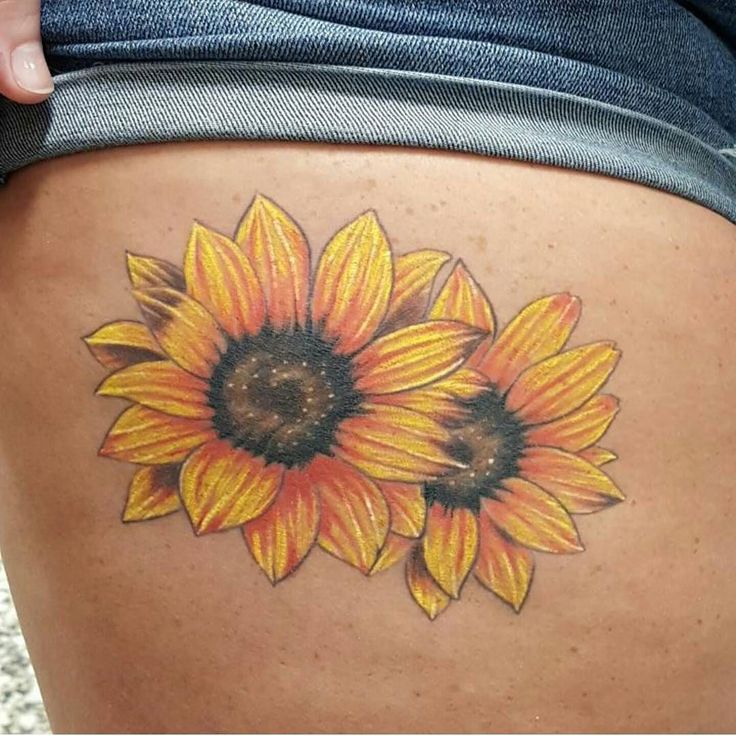 Realistic Sunflowers Tattoos On Thigh For Girls